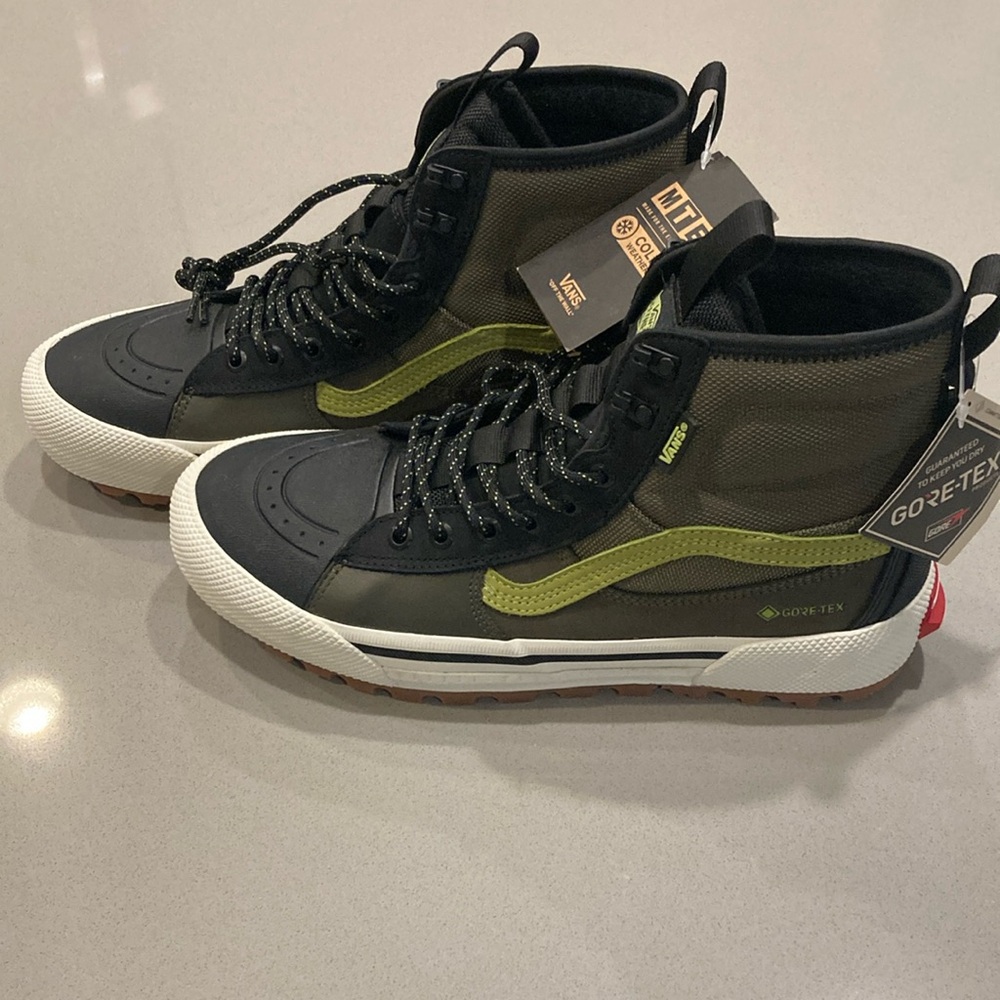 Vans MTE Sk8-Hi Gore-Tex Insulated Shoe Size 10.5 NWT